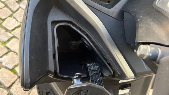 Scooter-Kawasaki-J300-7